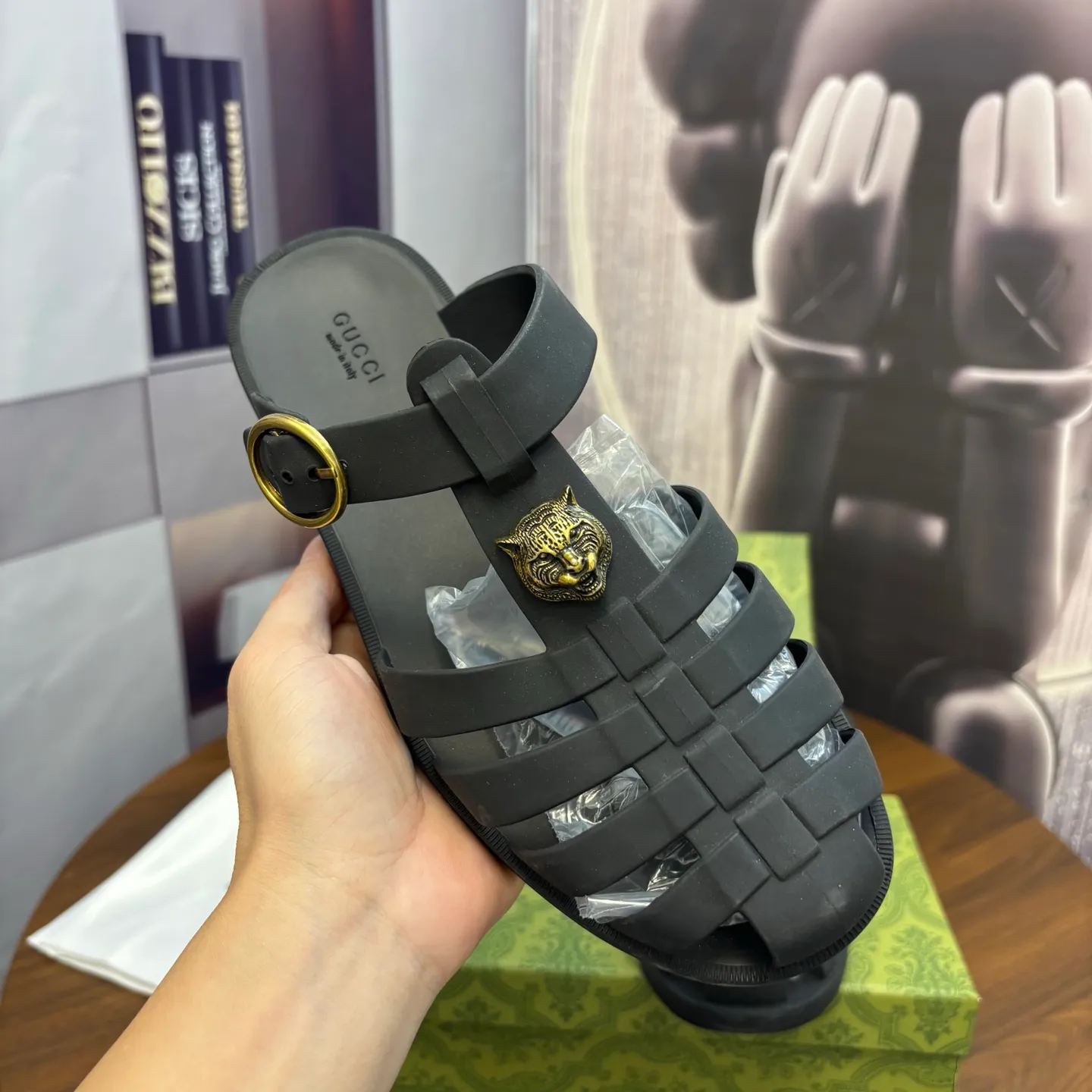 Men's shoes 260💰 [Gucci] Counter quality, top-quality original goods, real photos! Original TPU material, fine workmanship, comfortable; genuine 1:1 replica Size: 38 ~ 46